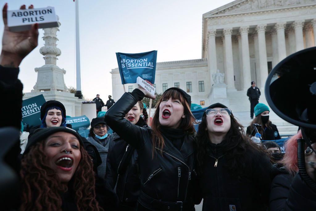 Protest in favor of abortion pills