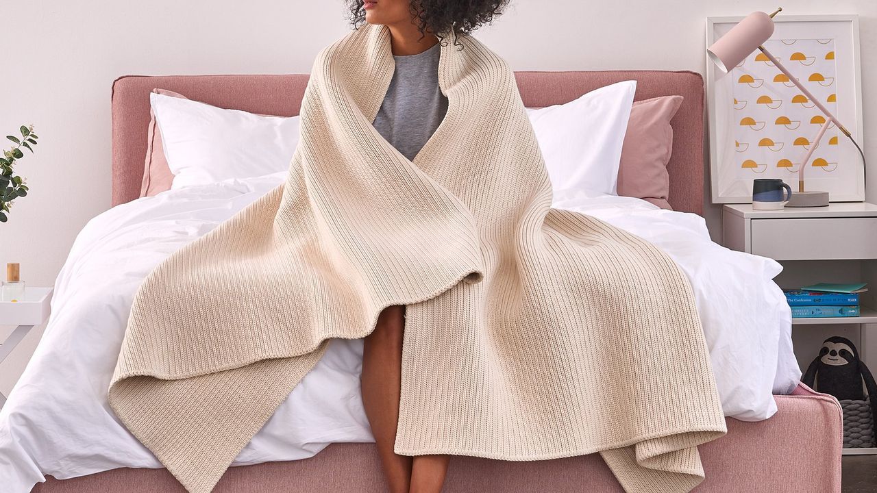 Eve Weighted Blanket review: a perfect woven offering for ultimate sofa