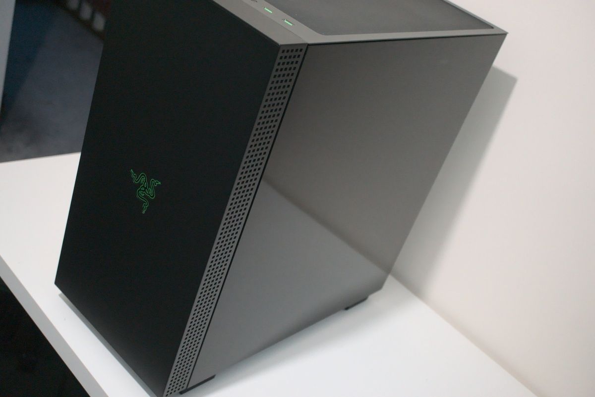 Razer Tomahawk