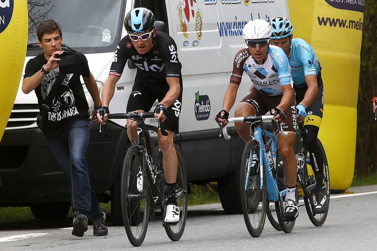 Geraint Thomas (Sky) leads Domenico Pozzovivo (AG2R La Mondiale)