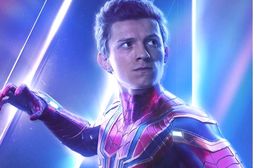 new-avengers-infinity-war-posters-reveal-details-of-spider-mans-new-suit-1556649880-tGyb-column-width-inline