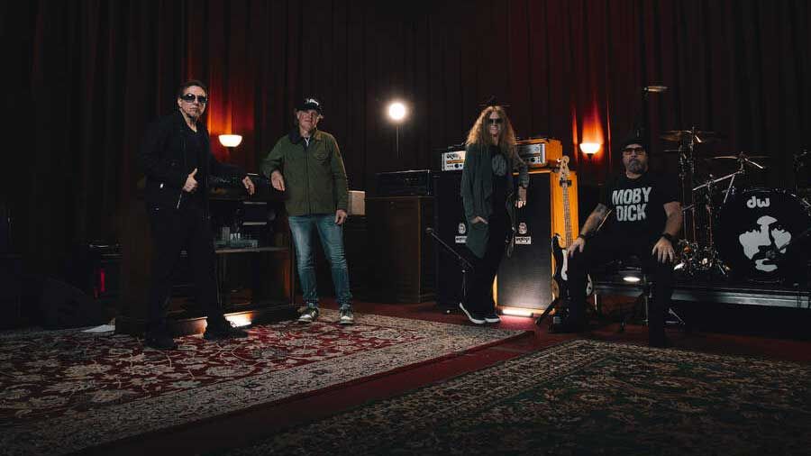 Black Country Communion in the studio