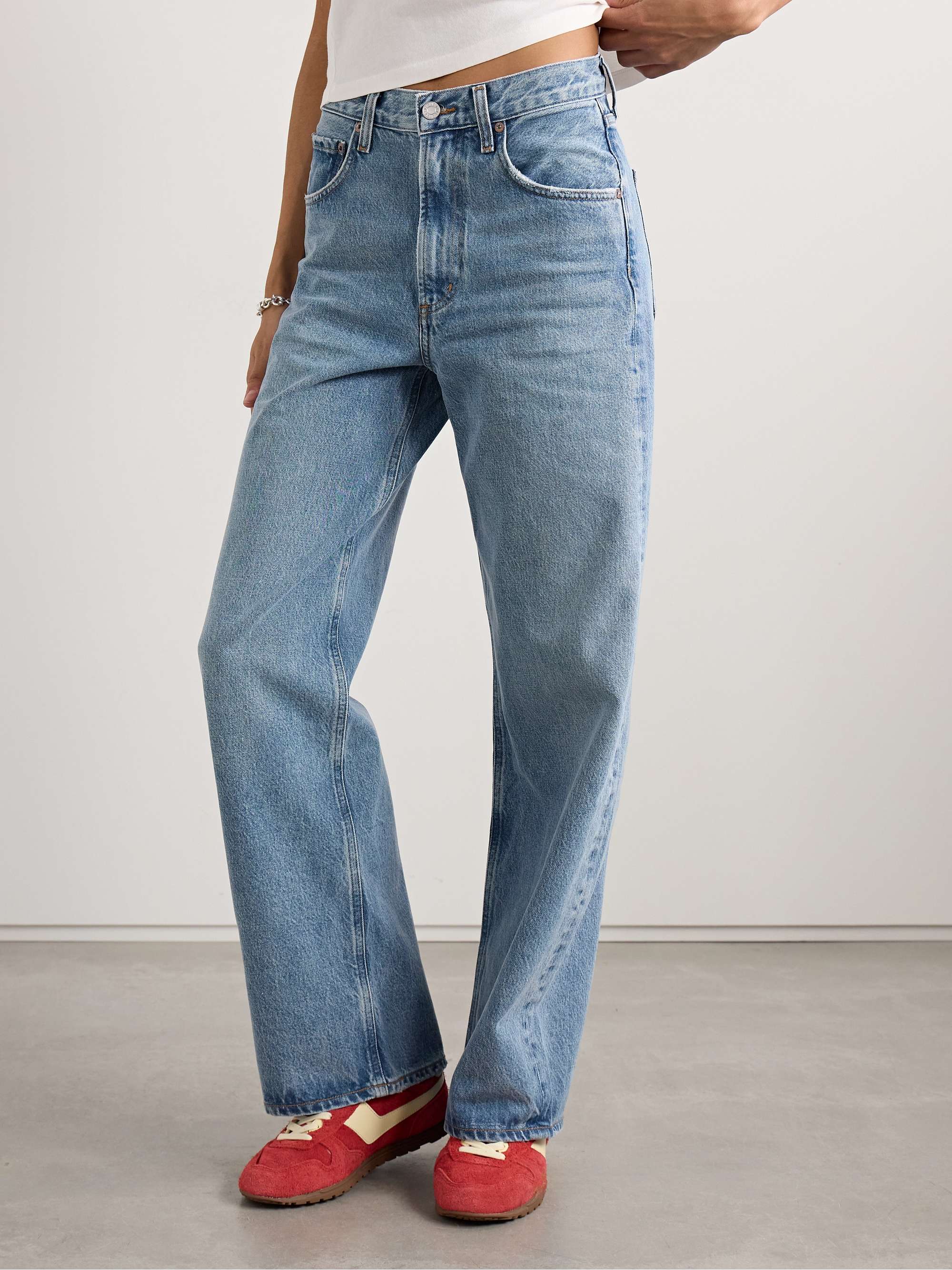 Low Curve Mid-Rise Wide-Leg Jeans