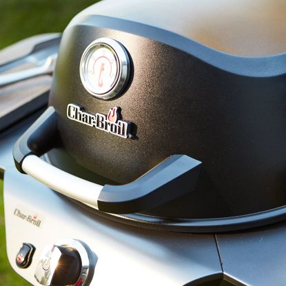 close up of the Char-Broil All Star gas barbecue