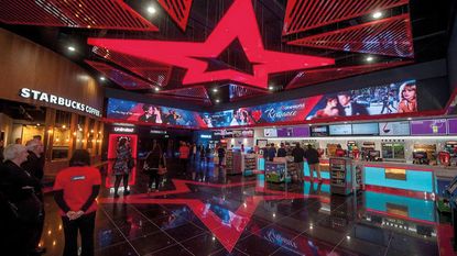 Cineworld foyer © Cineworld