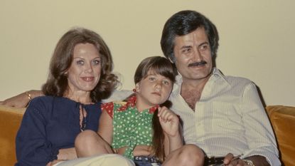 jennifer aniston in her childhood home