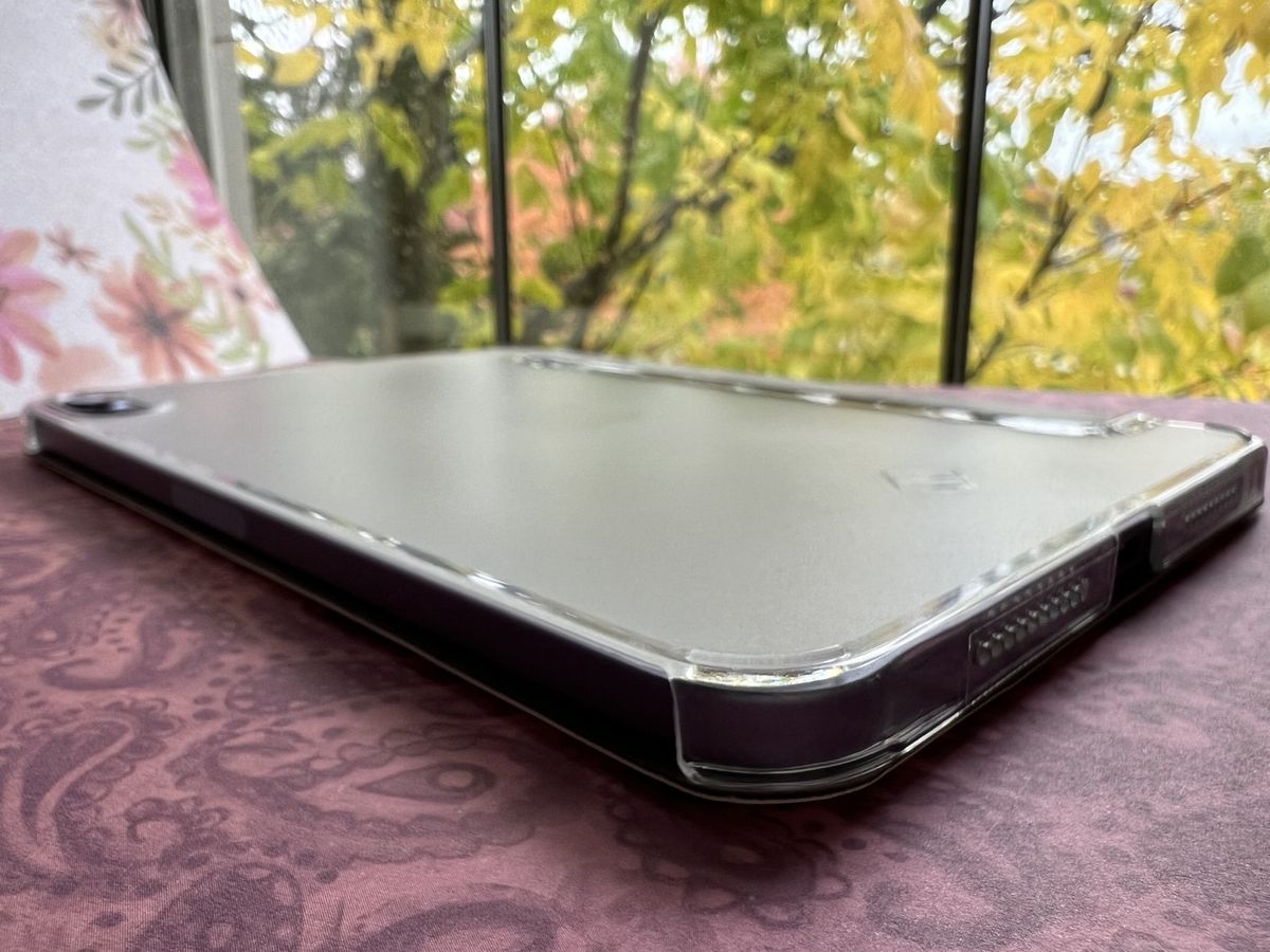 Fintie Slimshell Case For Ipad Mini 6 Lifestyle Bottom