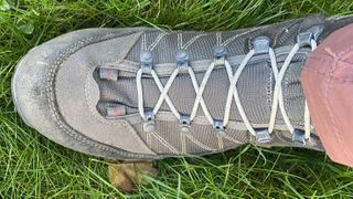How to tie hiking boots: toe-relief lacing