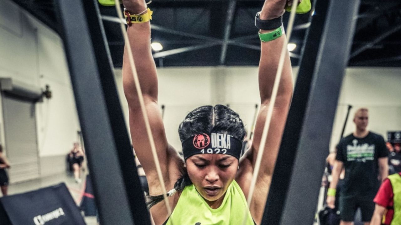 A woman taking part in Spartan&#039;s DEKA