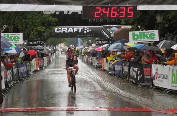 Massimo De Bertolis celebrates victory in the final stage of Trans Germany.