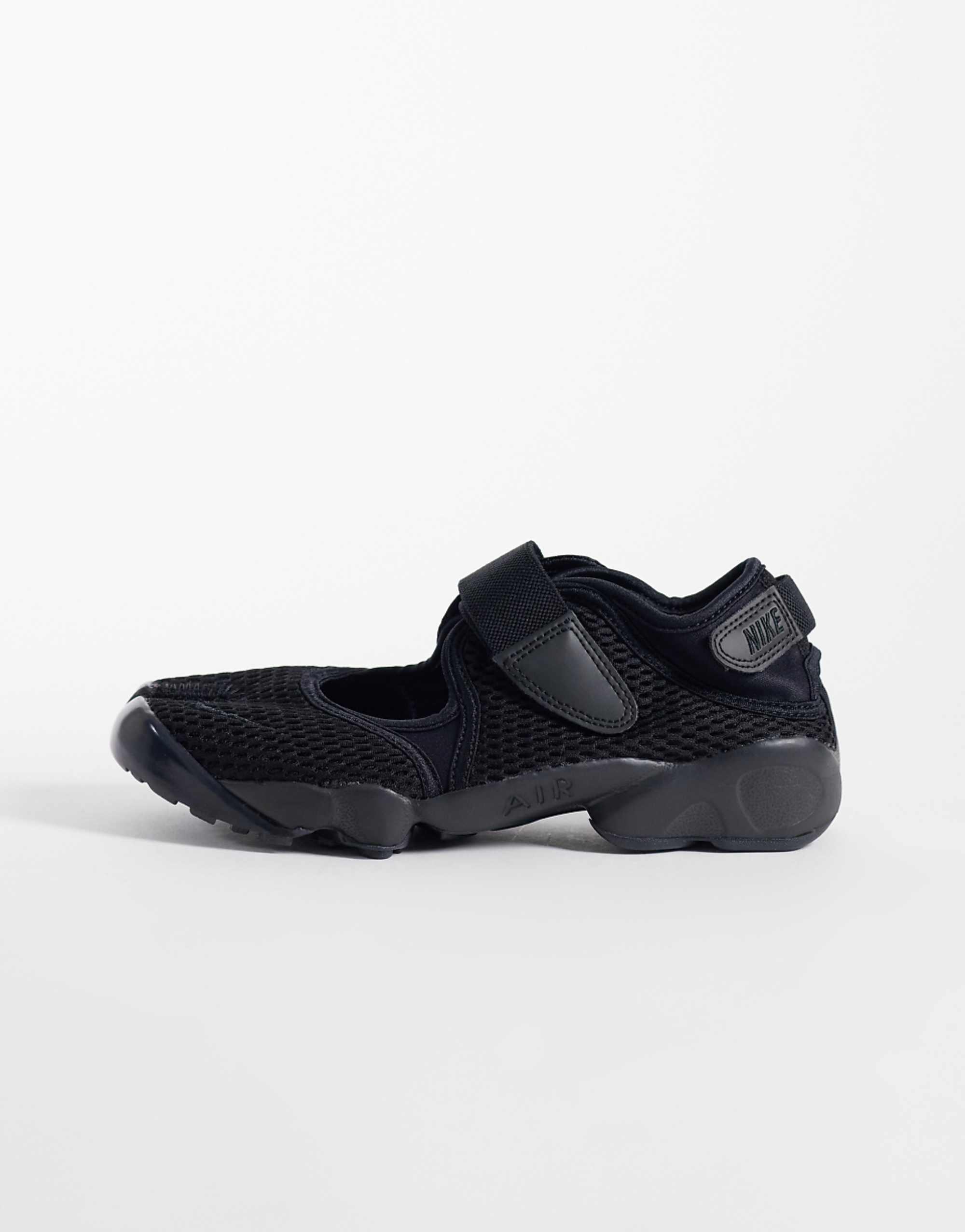 Nike Air Rift Mesh Trainers in Black