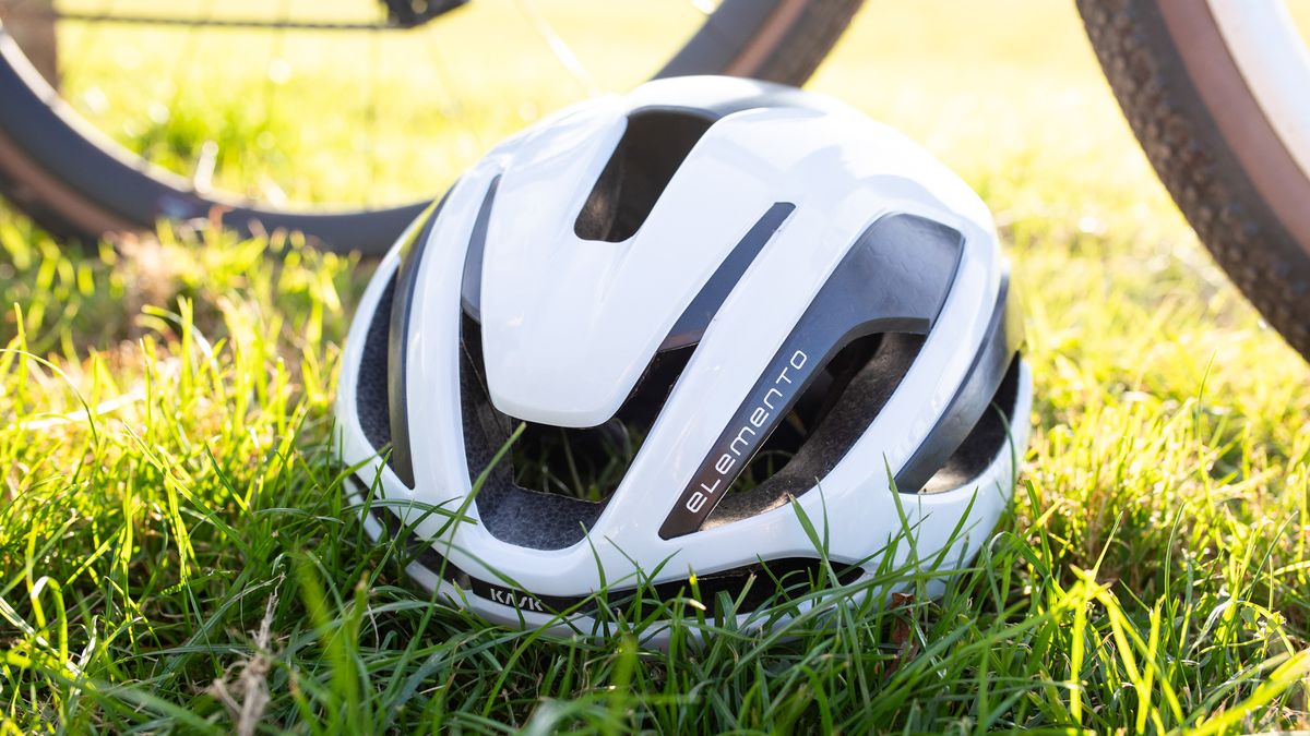 Kask Elemento helmet review a 3D printed, semicarbon aero helmet