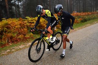 VINUESA SPAIN OCTOBER 22 Johan Esteban Chaves Rubio of Colombia and Team Mitchelton Scott Tsgabu Gebremaryam Grmay of Ethiopia and Team Mitchelton Scott Mechanical Problem during the 75th Tour of Spain 2020 Stage 3 a 1661km stage from Lodosa to La Laguna Negra Vinuesa 1735m lavuelta LaVuelta20 La Vuelta on October 22 2020 in Vinuesa Spain Photo by Justin SetterfieldGetty Images