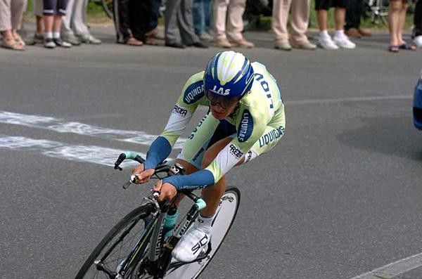 Franco Pellizotti (Liquigas) keeping it upright