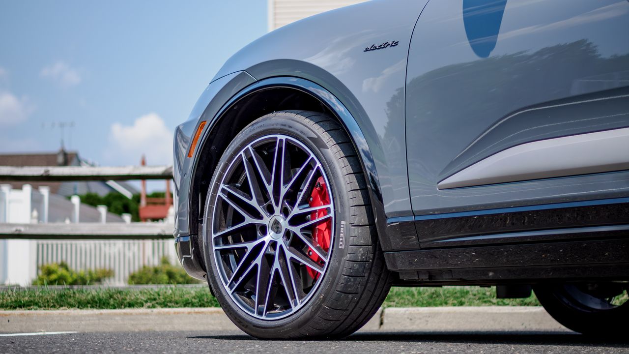 2026 Porsche Macan review.