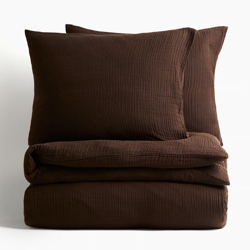 dark brown duvet cover and pillows