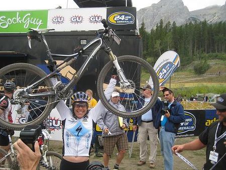 Rebecca Rusch (Specialized Factory Racing) celebrates her win.