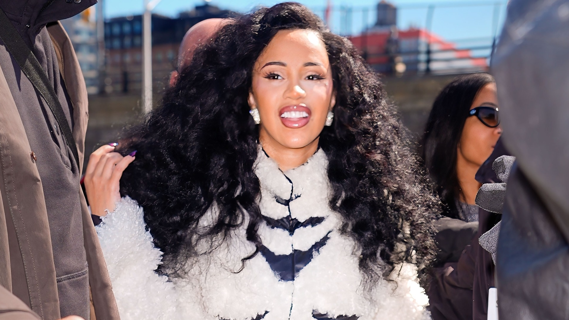 Cardi B was spotted in NYC wearing black leggings with pointy pumps