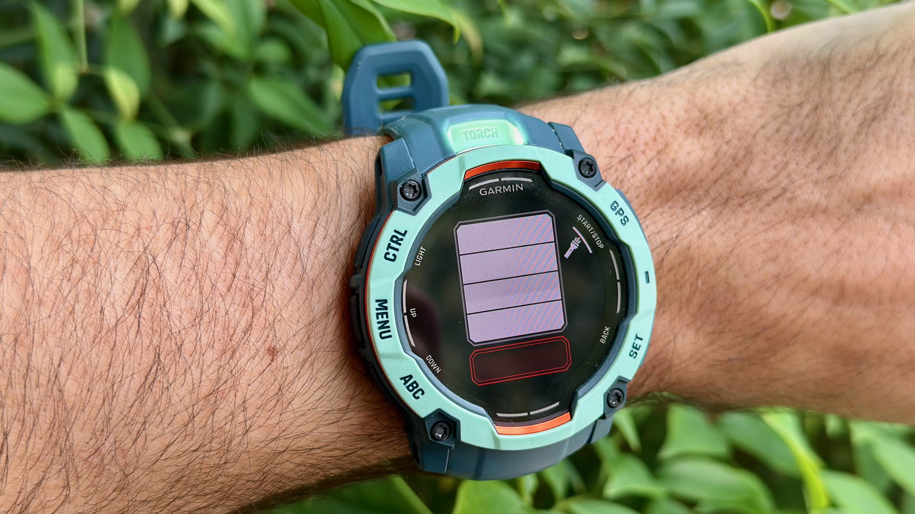 The Garmin Instinct 3 50mm AMOLED showing the 