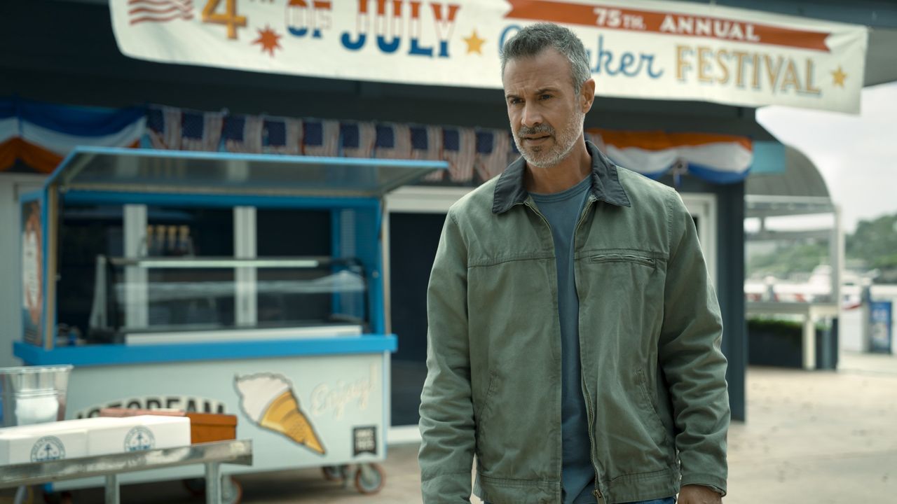Freddie Prinze Jr. in I Know What You Did Last Summer