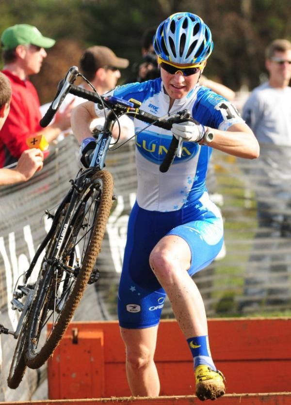 Alison Dunlap (Luna Pro Team) racing in fourth place.