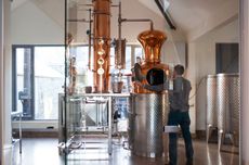 Salcombe Gin Distillery; London dry gin