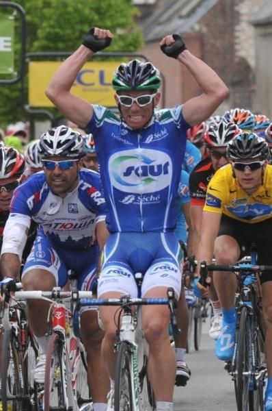 Jimmy Casper (Saur-Sojasun) finished ahead of Koldo Fernandez (Euskaltel-Euskadi) and Danilo Napolitano (Katusha) on the final stage