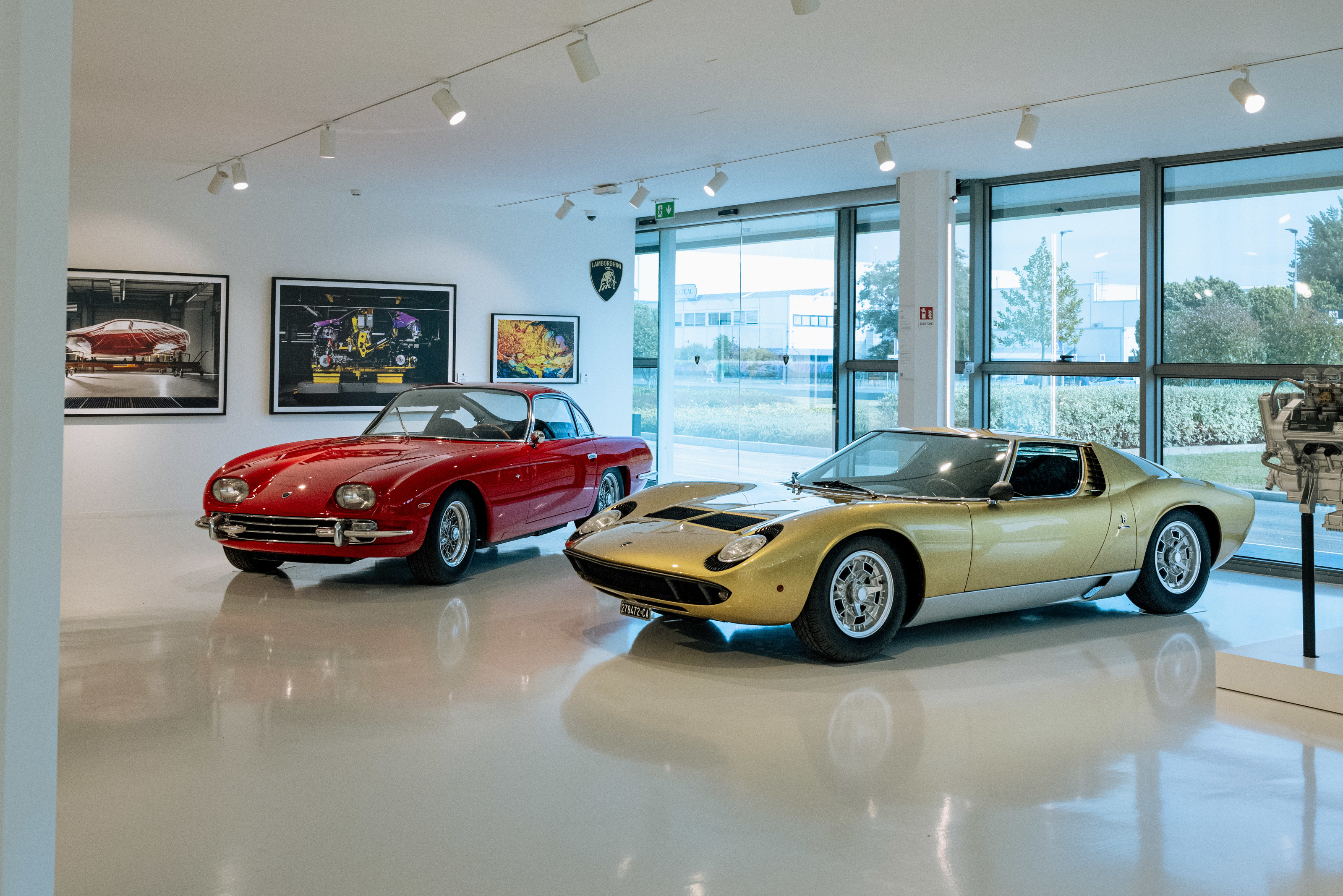 Lamborghini 400GT and Miura at Polo Storico