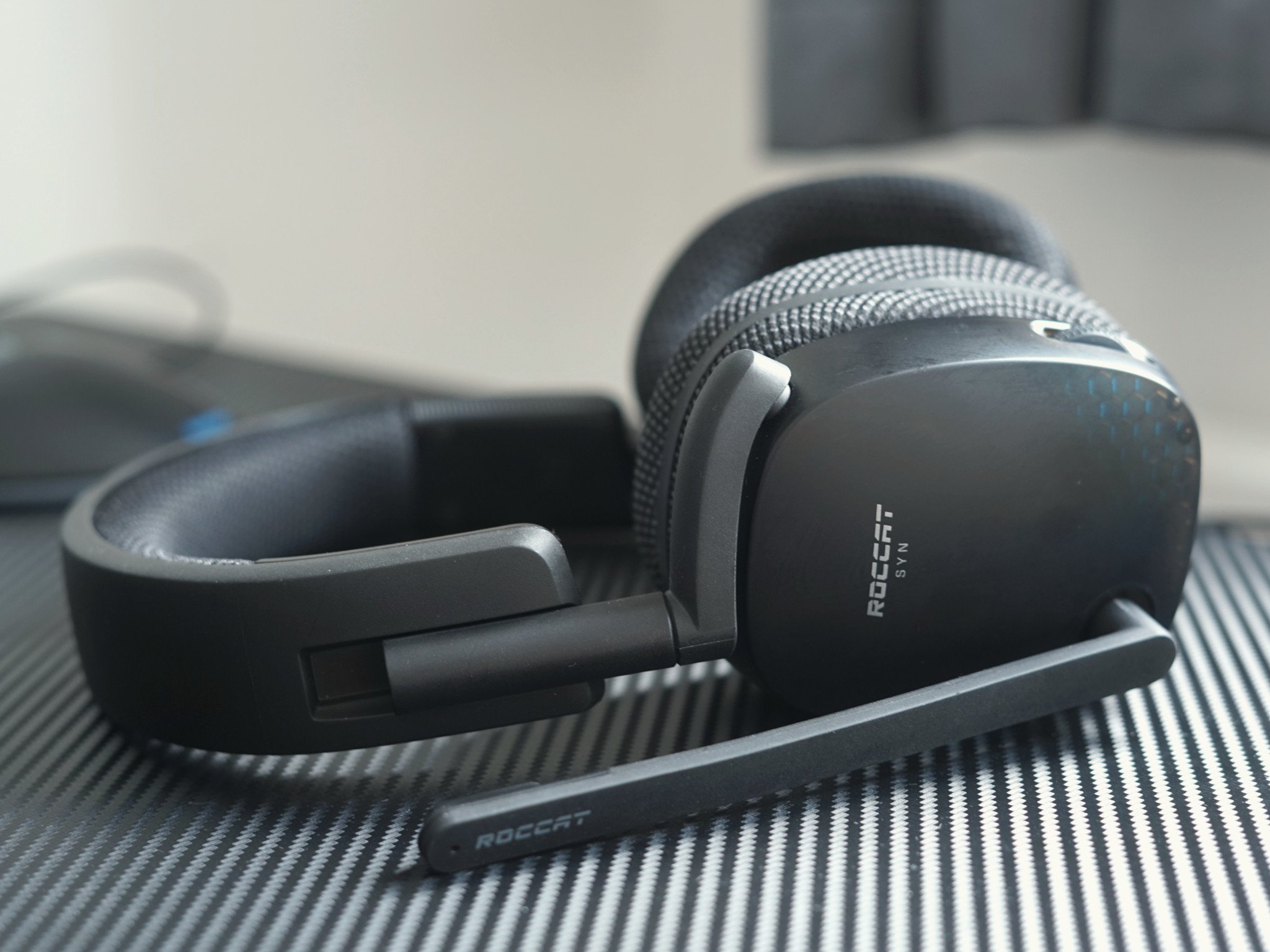 Roccat Syn Pro Air