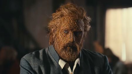 Alexander Skarsg&aring;rd in Wicker.