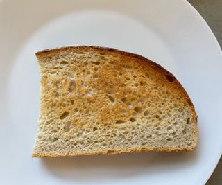 Breville The Toast Select Luxe Toaster sourdough