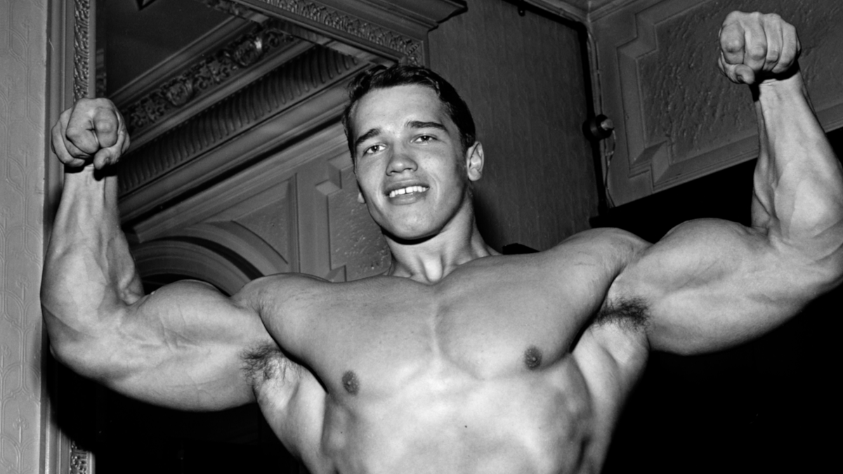 Arnold Schwarzenegger shares his Golden Era chest and back workout and it's  insane