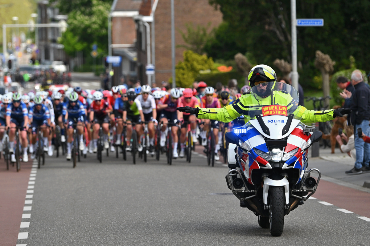 A police motorbike halts racing at the 2024 women&#039;s Amstel Gold Race