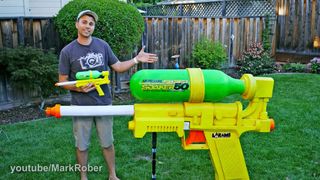 big super soaker water gun