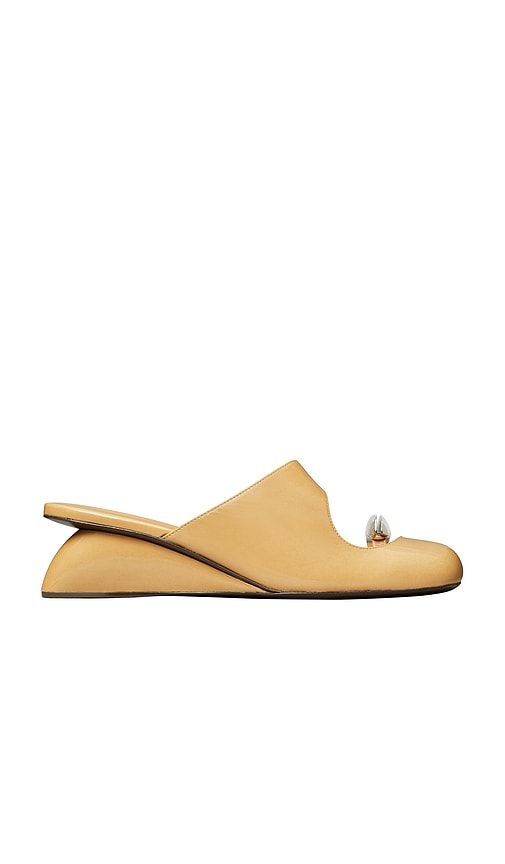 Pierced Wedge