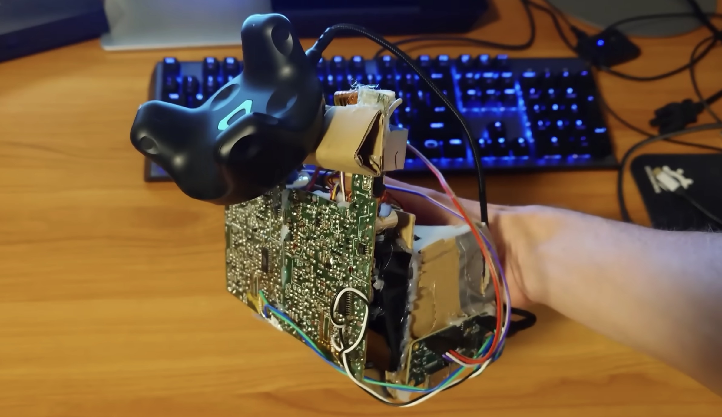 Homebrew VR headset based on small CRTs