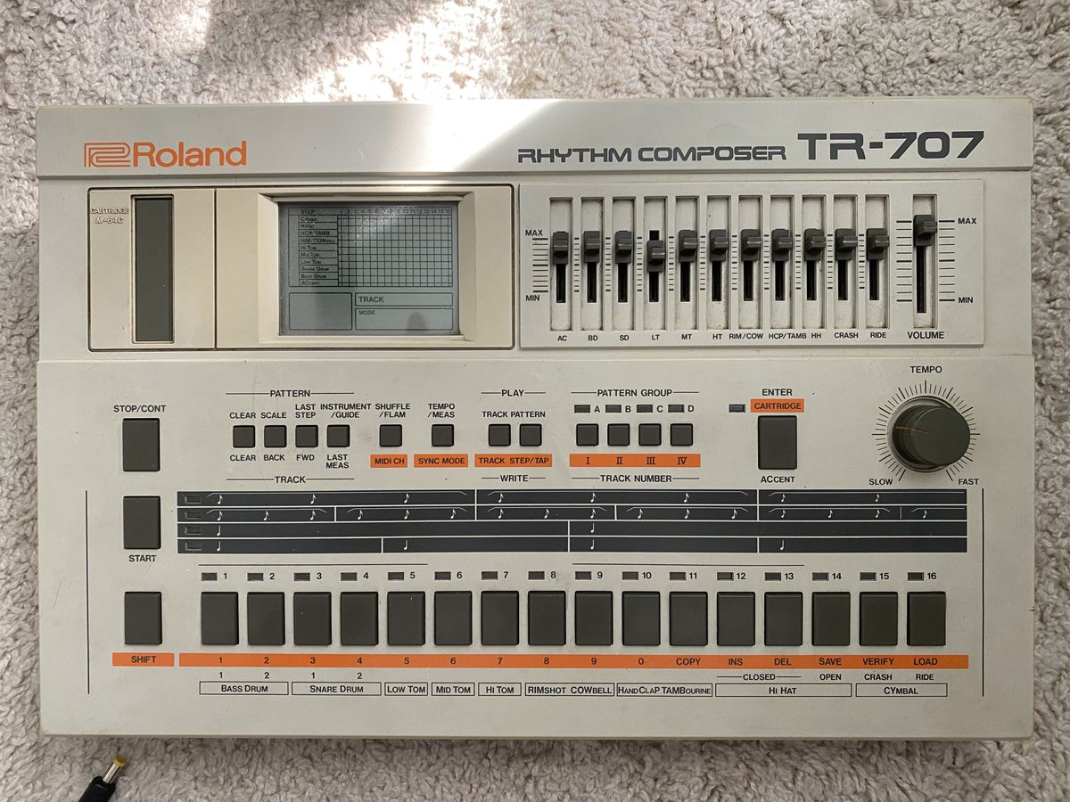 Roland R70