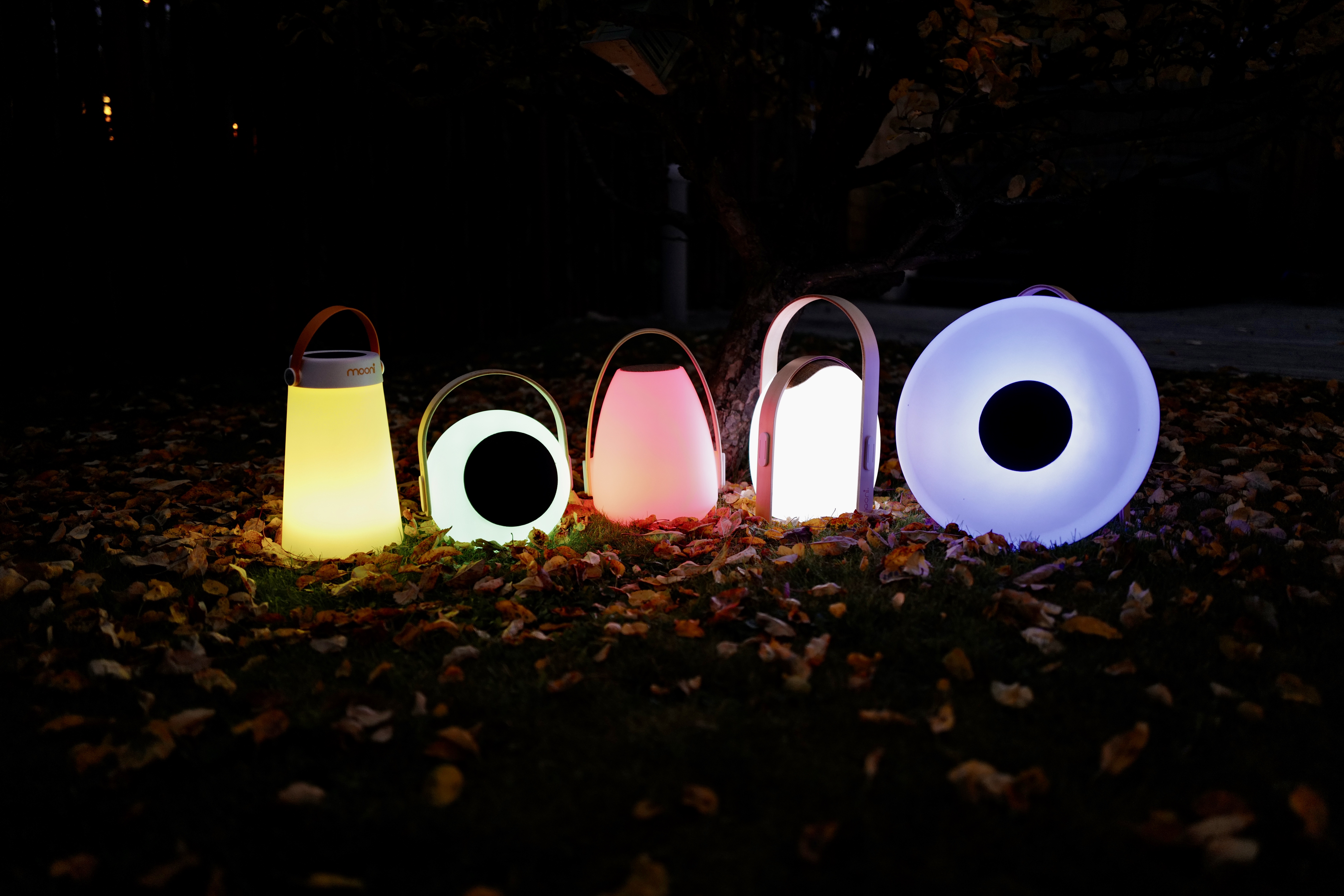 Från vänster: TakeMe Speaker (999 kr), Eye Speaker (1 299 kr), Andale Speaker (1 099 kr), Ovo Speaker (1 799 kr) och Eclipse Speaker (1 699 kr). Bild: TechRadar.