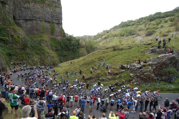 The yellow jersey group searches for the cheese in Cheddar Gorge