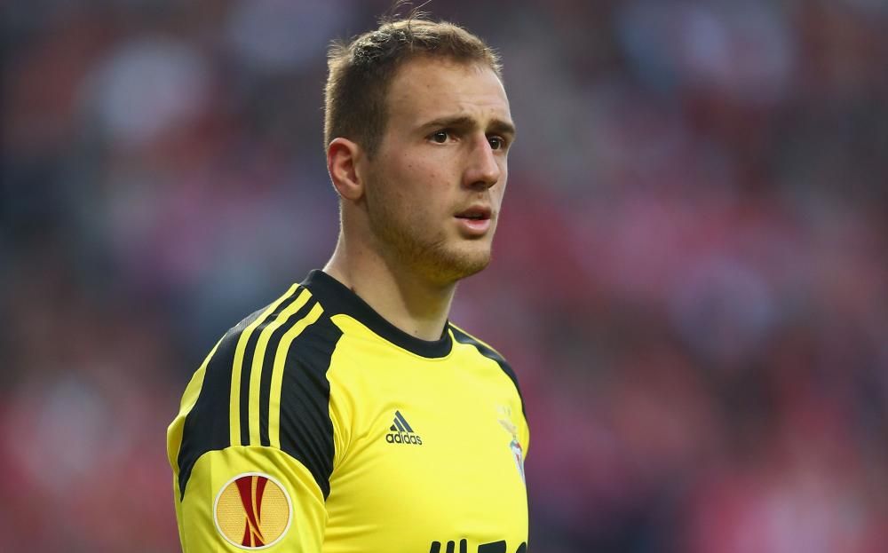 Benfica keeper Oblak suffers concussion - FourFourTwo