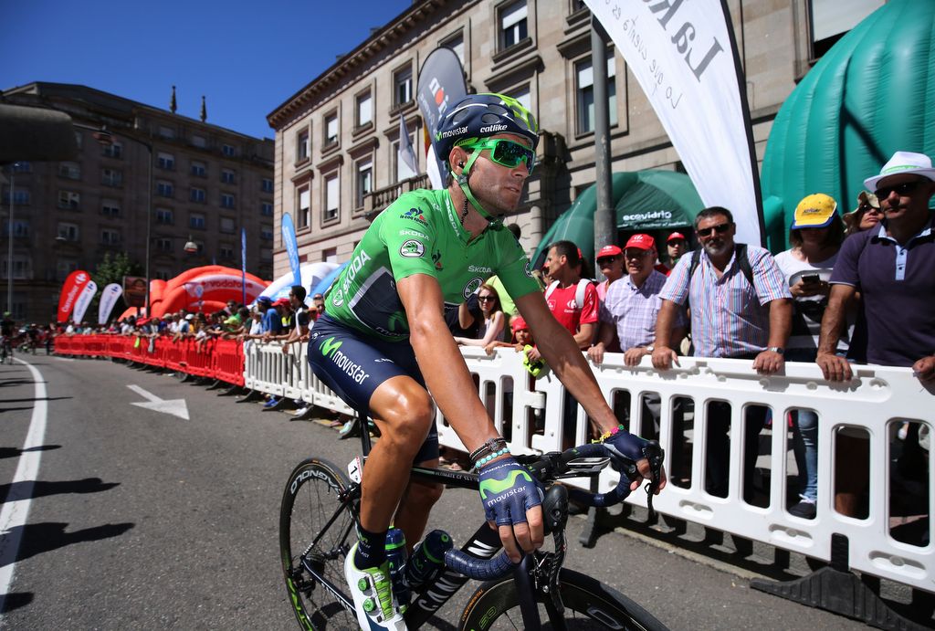 Alejandro Valverde (Movistar) wore the green jersey for stage 2