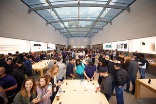 iPhone X Launch Palo Alto Store Interior