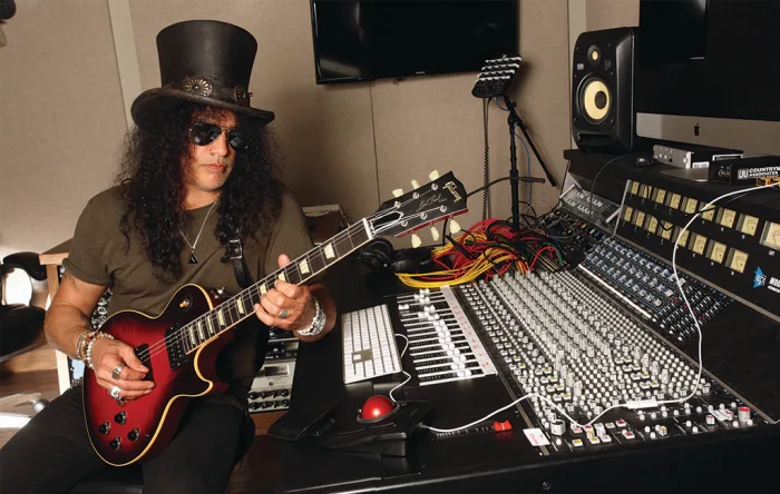 Slash Reveals Story Behind Guns N' 'Roses' 'Sweet Child O' Mine' Riff