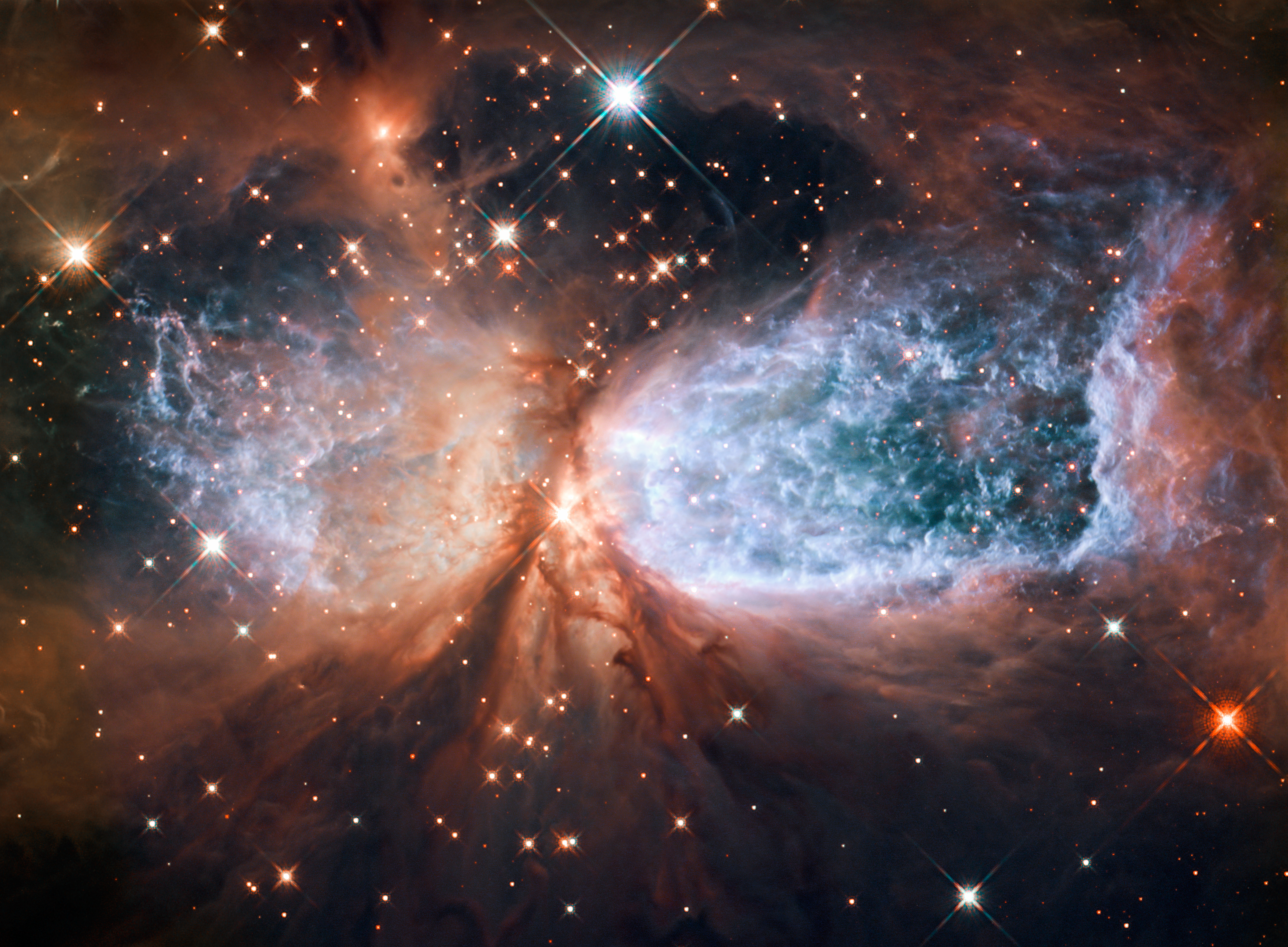 Celestial 'Snow Angel' Dazzles in Hubble Telescope Photo