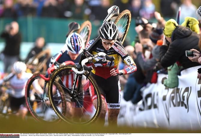 Sanne Cant and Katie Compton on the run-up