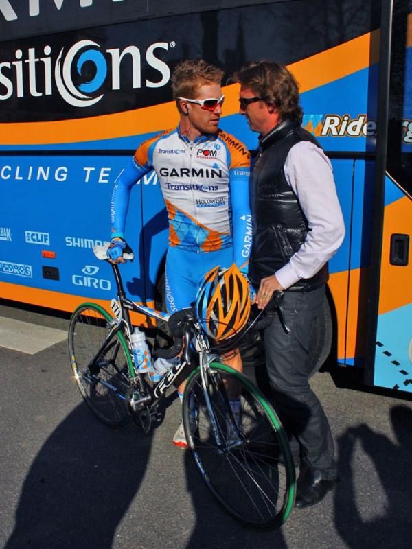 Garmin_Farrar_Whitey.jpg Garmin-Transitions hopeful Tyler Farrar has a final word with Matt White before heading off