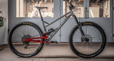 pivot bikes enduro