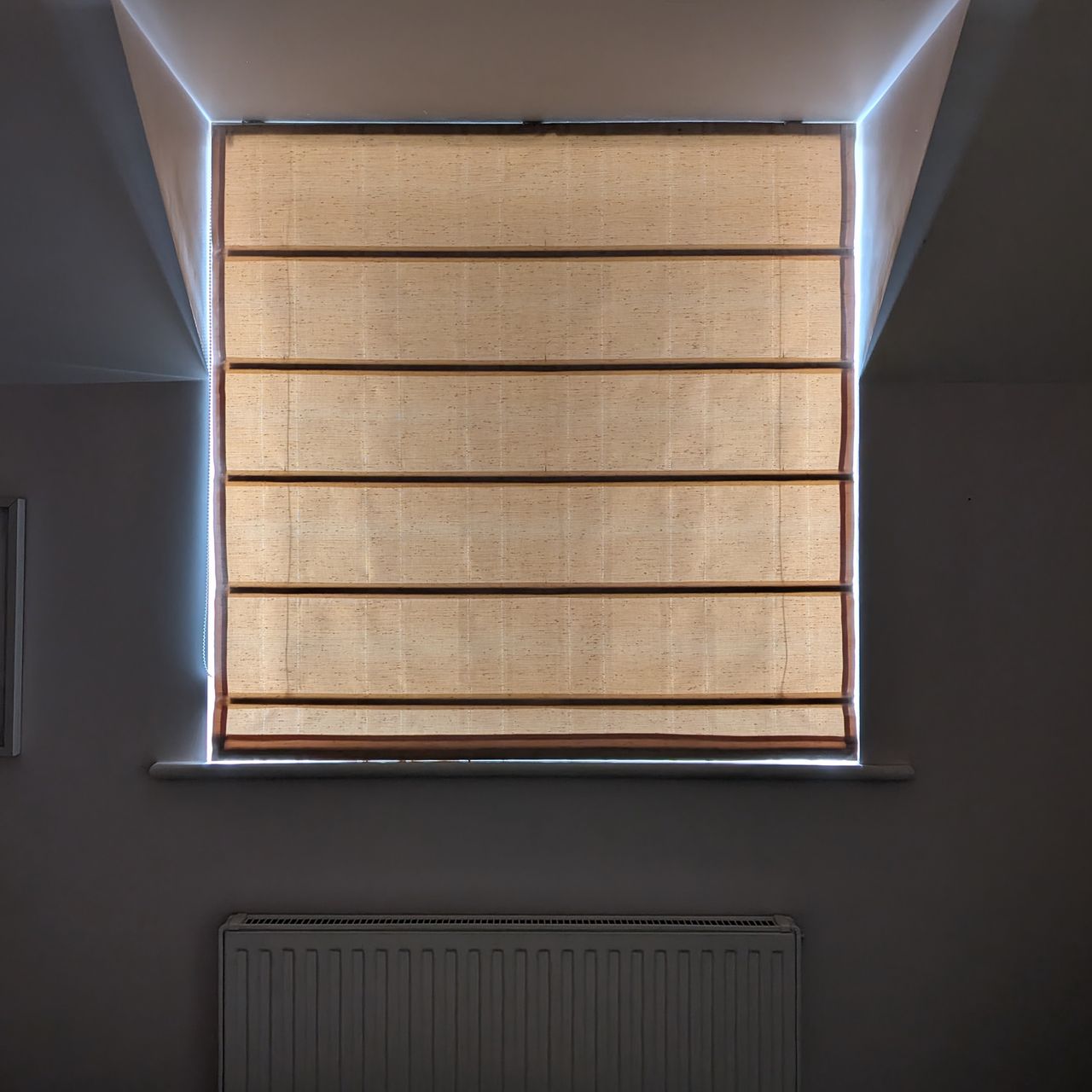 Tommee Tippee blackout blind being tested
