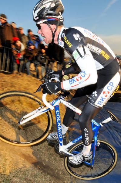 Dieter Vanthourenhout (BKCP-Powerplus) cracked the top-10 with an 8th place finish.