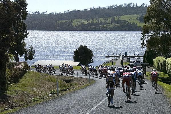 The peloton descend towards the Tamar River and a popular fishing spot near Deviot.